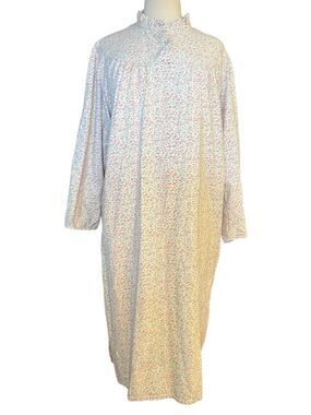 Pure Luxury Nightgown M Vintage Pink Floral White Ruffle 3 Button Long Flowers